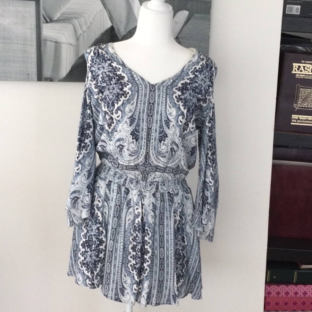 Alice + Olivia cold shoulder dress paisley print
